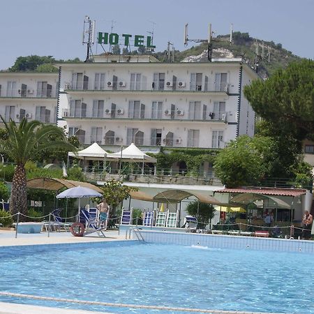 Tennis Hotel Поцуоли Екстериор снимка